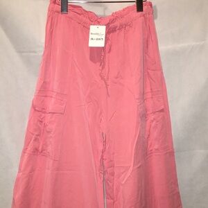 NWT Easel On The Go Pink Cargo Pants | Wide Leg Cargo Pants | Size M